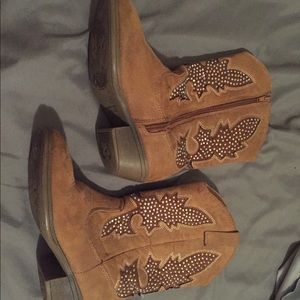 Justice brand western style boots